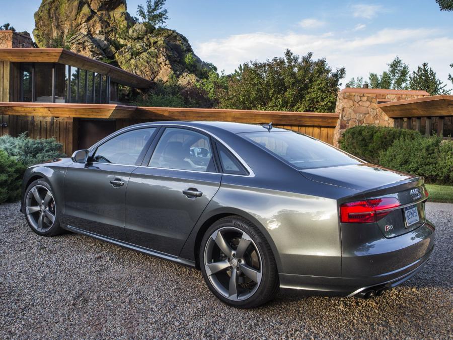  Audi S8 2014 года  (NA) (фото 8 из 23)